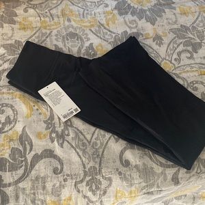 Lululemon Groove Pant Flare SHR black sz 6 NULU